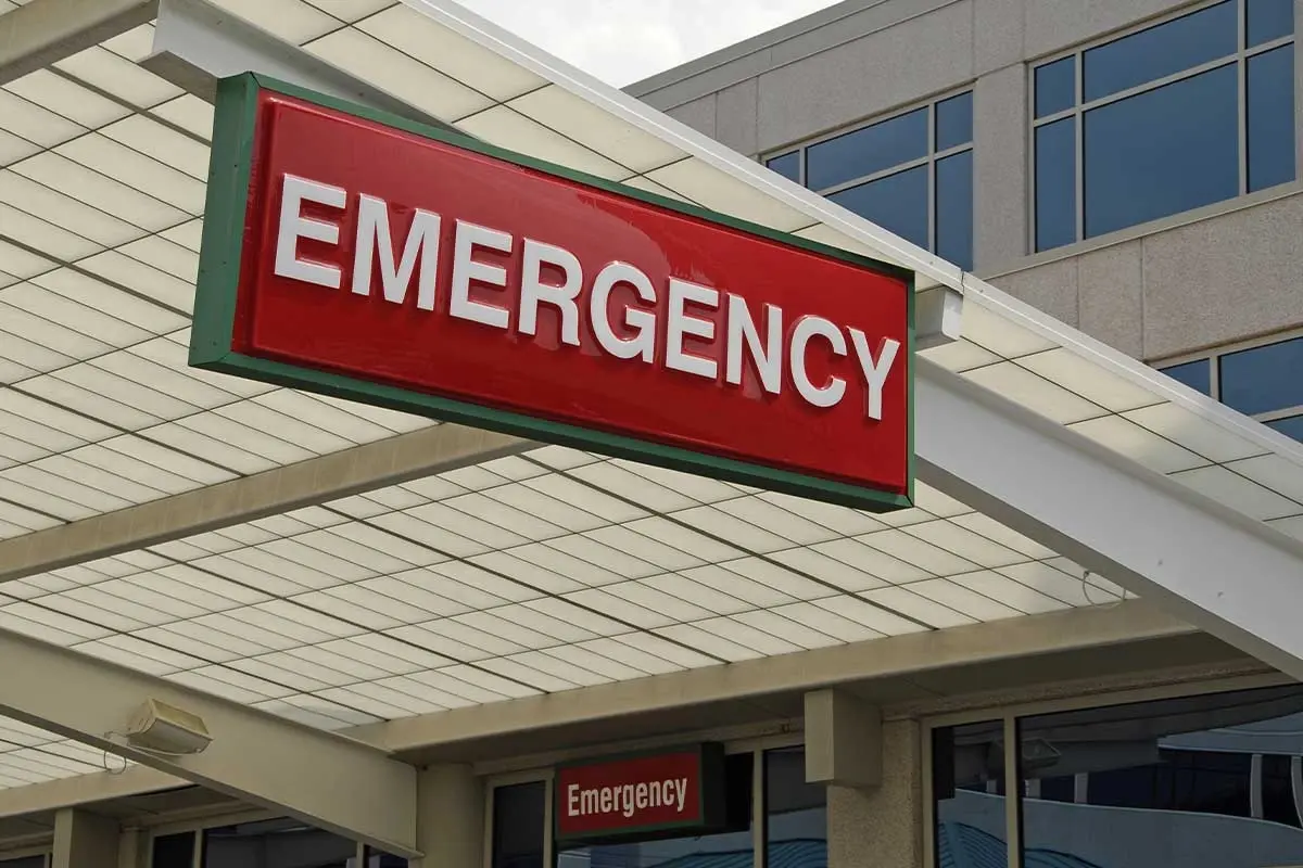 Emergency dental care entrance sign at an Orlando dentist office.